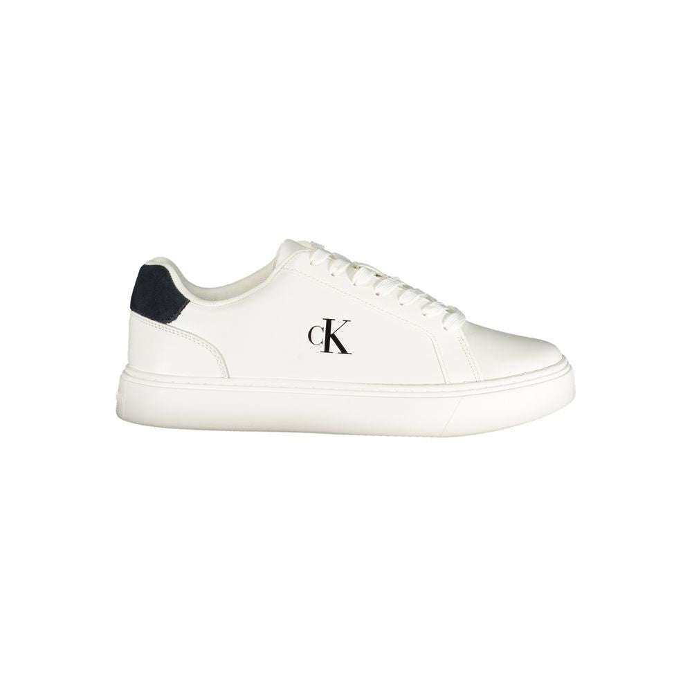 Calvin Klein Bianco Poliuretano Uomo Sneaker in white with blue accents and CK logo on tongue