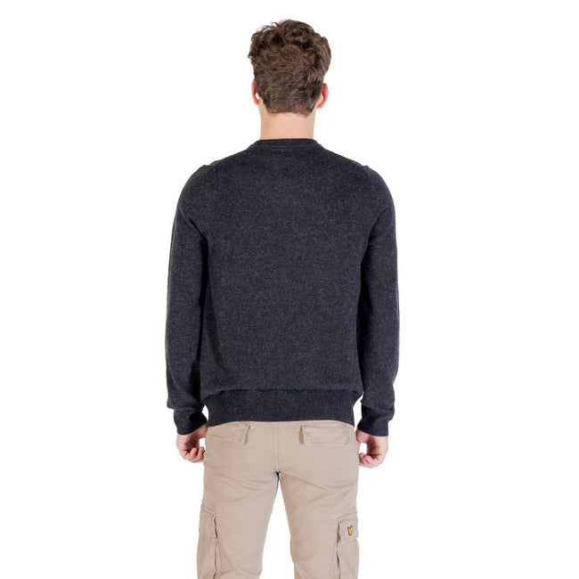 Lyle & Scott Schwarzer Nylon-Sweatshirt