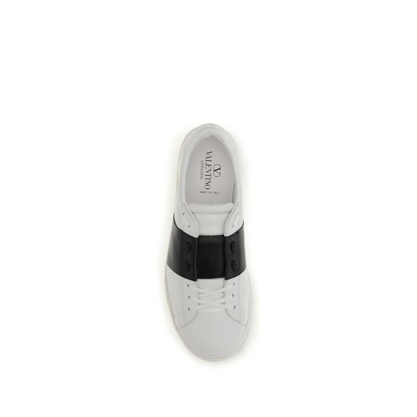 Valentino Garavani Schwarze Bos Taurus Kalbsleder Low-Top-Sneaker