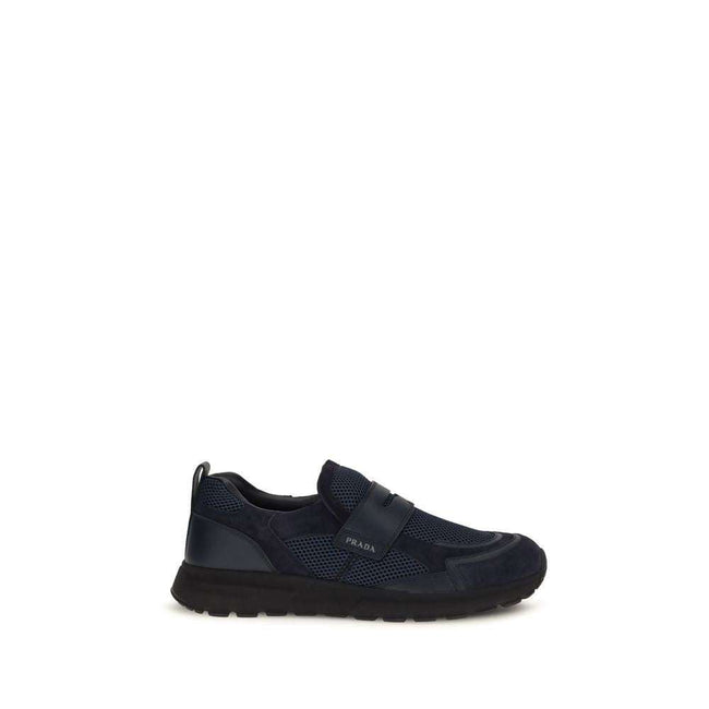 Prada blaue Kalbsleder Sportschuhe aus Mesh und Glattleder mit Gummi-Sohle, AW26 Modell