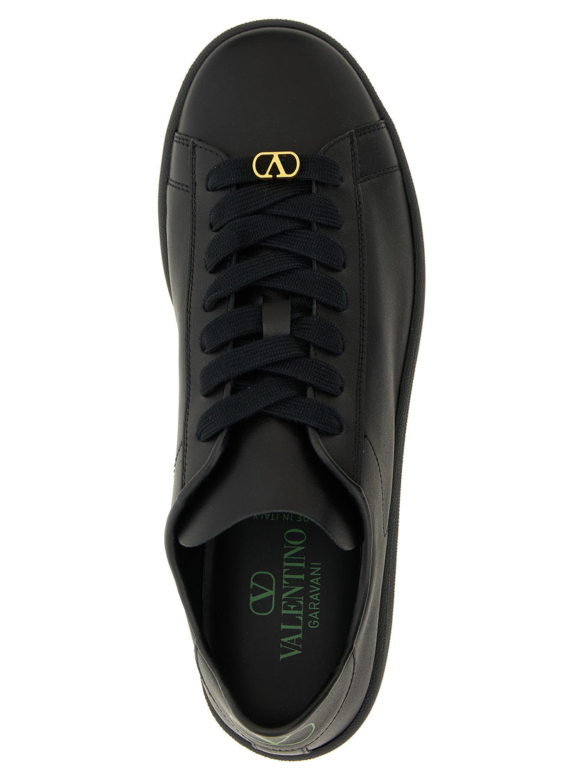 Valentino Garavani Schwarze Kalbsleder Low-Top-Sneaker