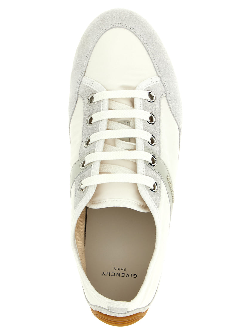 Givenchy Weiße Kalbshaut Bos Taurus Sneakers mit niedrigem Schaft