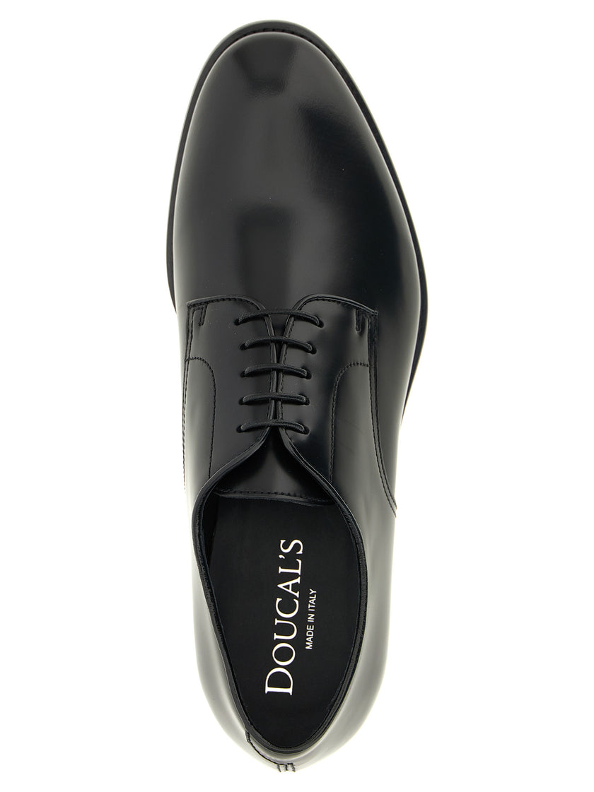 Doucal's Schwarze Oxford- und Derby-Schuhe aus Kalbsleder