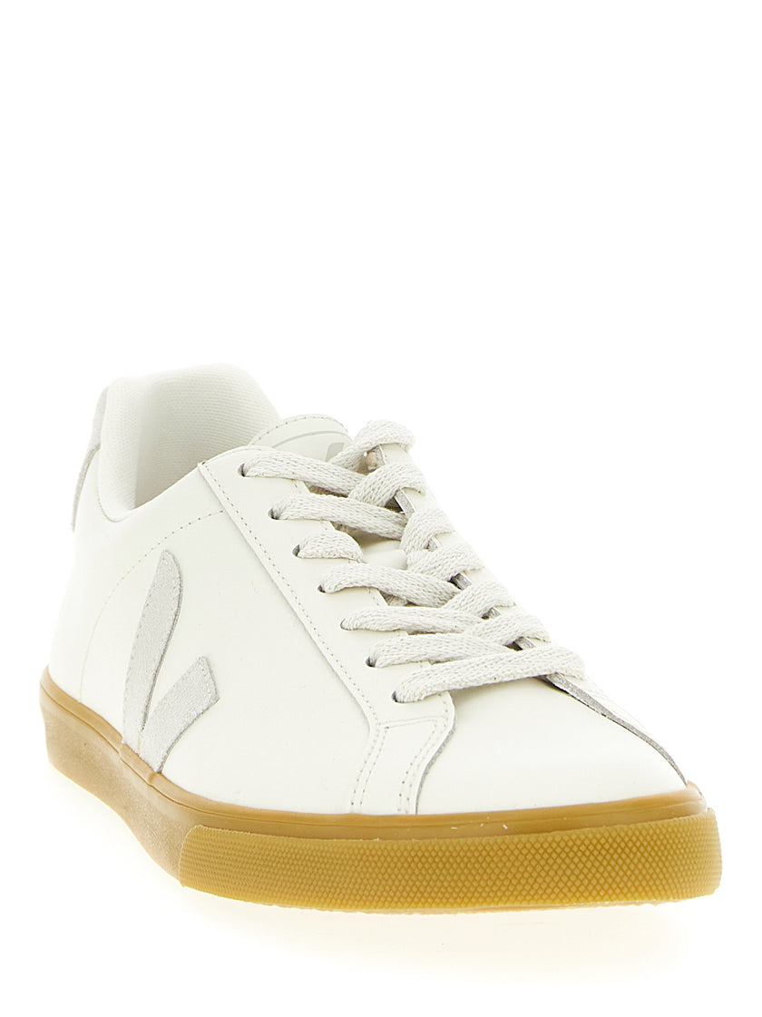 Veja Beige Kalbsleder Low-Top-Sneaker