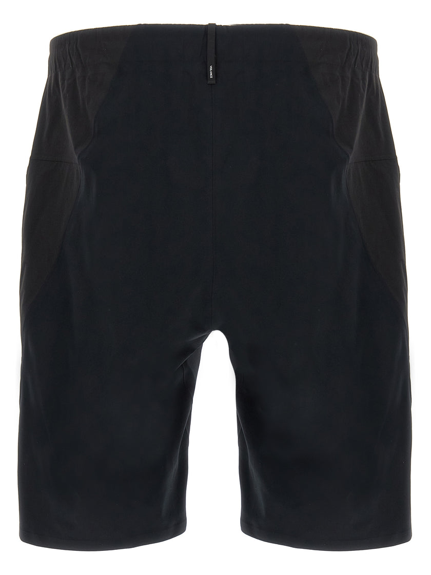Arc'teryx Veilance Schwarze Bermuda-Shorts aus Nylon