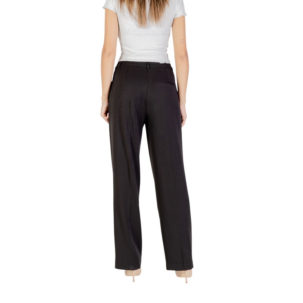 Only Schwarze Anzughose aus recyceltem Polyester