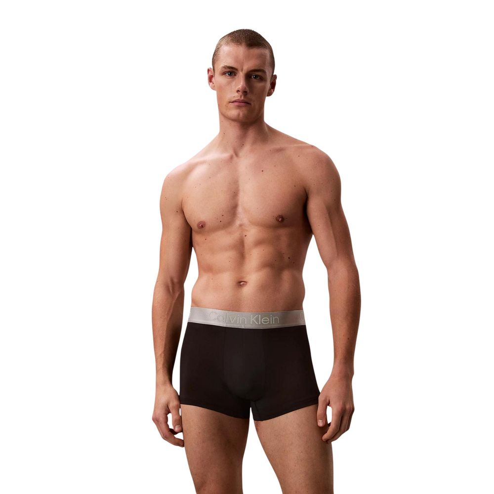Calvin Klein Underwear Boxershorts aus recyceltem Polyester in Schwarz und Weiß
