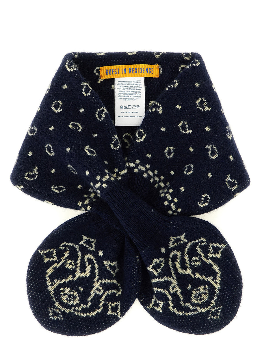 Guest in Residence Blauer Wollfoulard