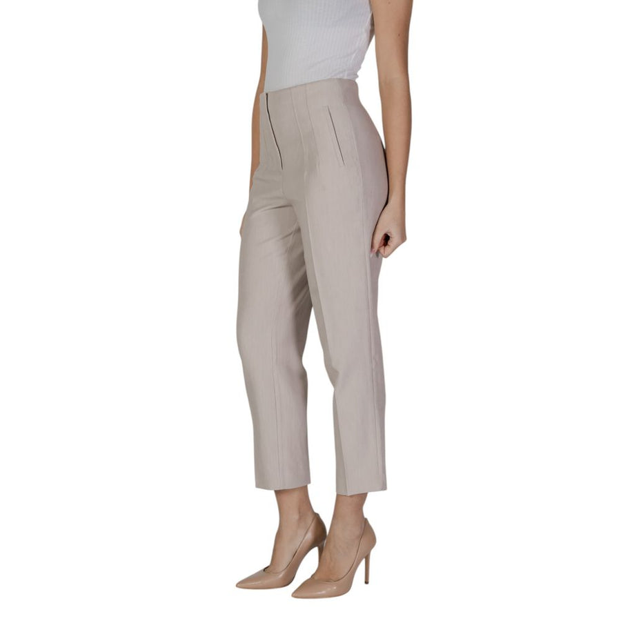 Only Beigefarbene Hose aus recyceltem Polyester