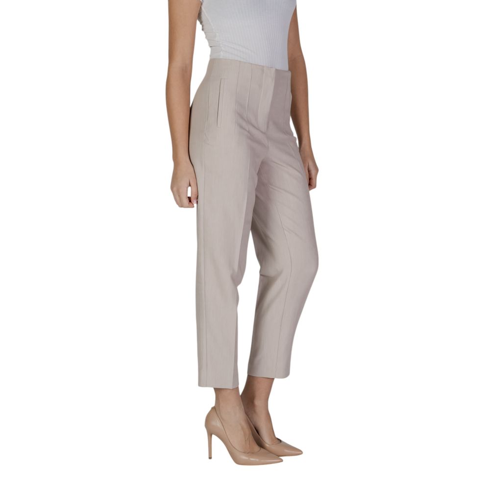 Only Beigefarbene Hose aus recyceltem Polyester