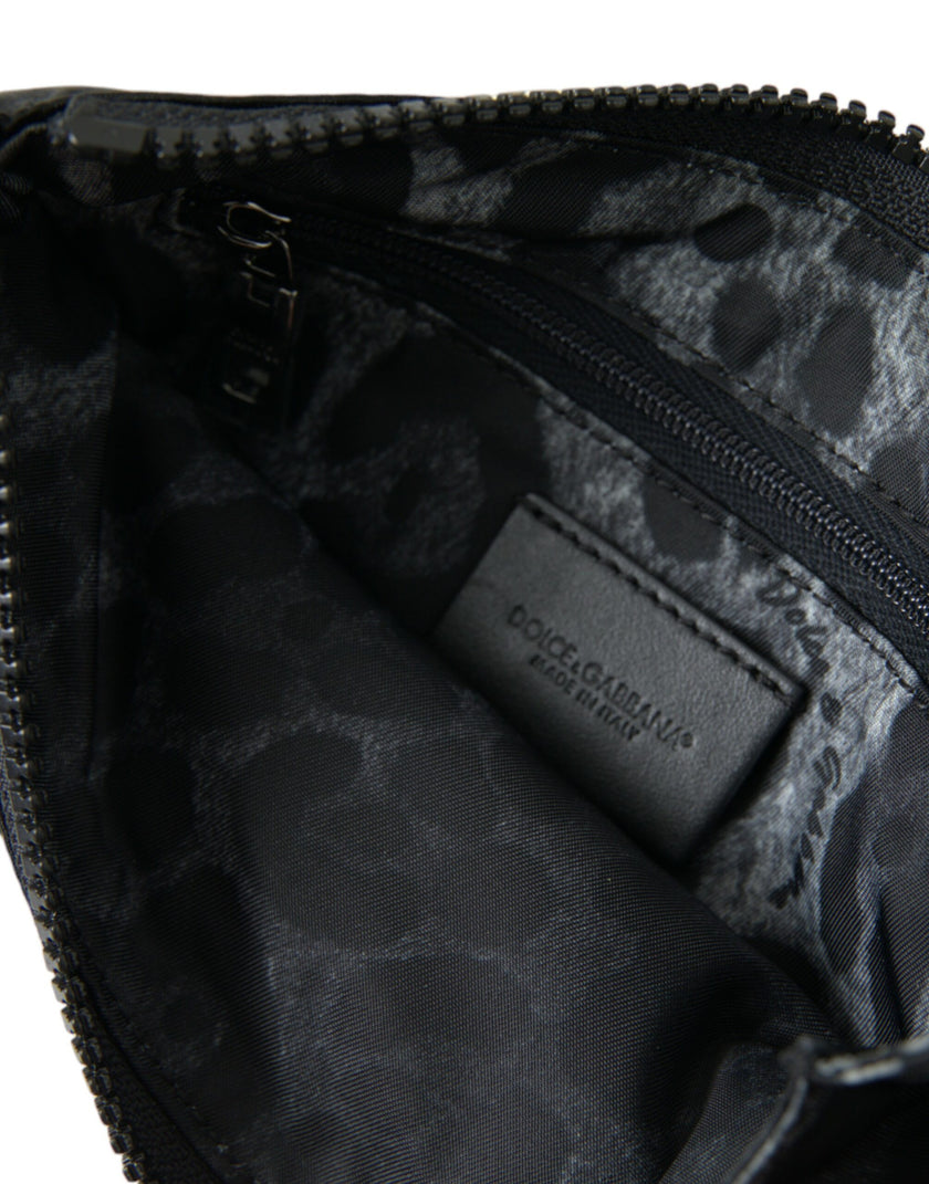 Dolce & Gabbana Schwarzes Nylon Logo Plaque Schlüsselanhänger Beutel Clutch Taschen