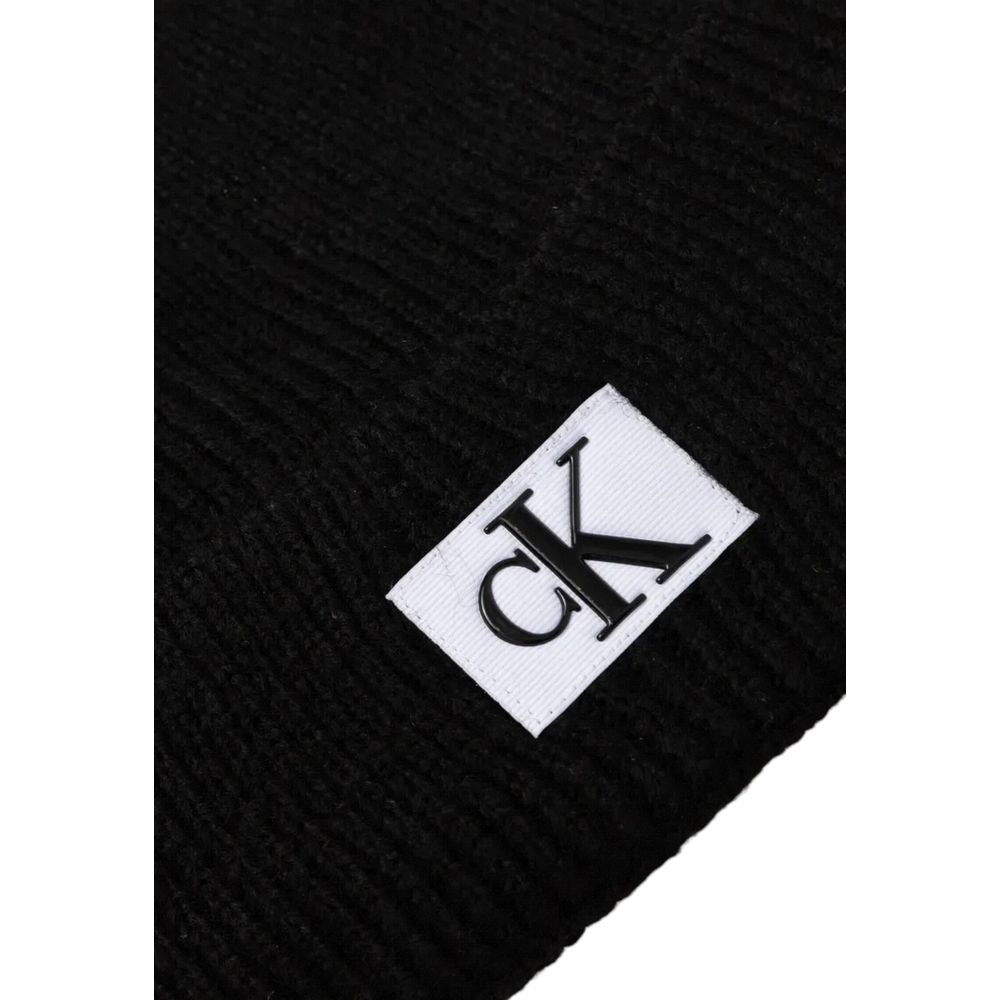 Calvin Klein Jeans Schwarze Marabou-Kappe (Baseballkappe)