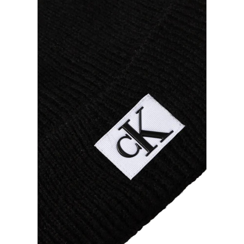 Calvin Klein Jeans Schwarze Marabou-Kappe (Baseballkappe)
