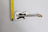 Dolce & Gabbana Gold Messing Logo Perlen Gitarre Pin Brosche