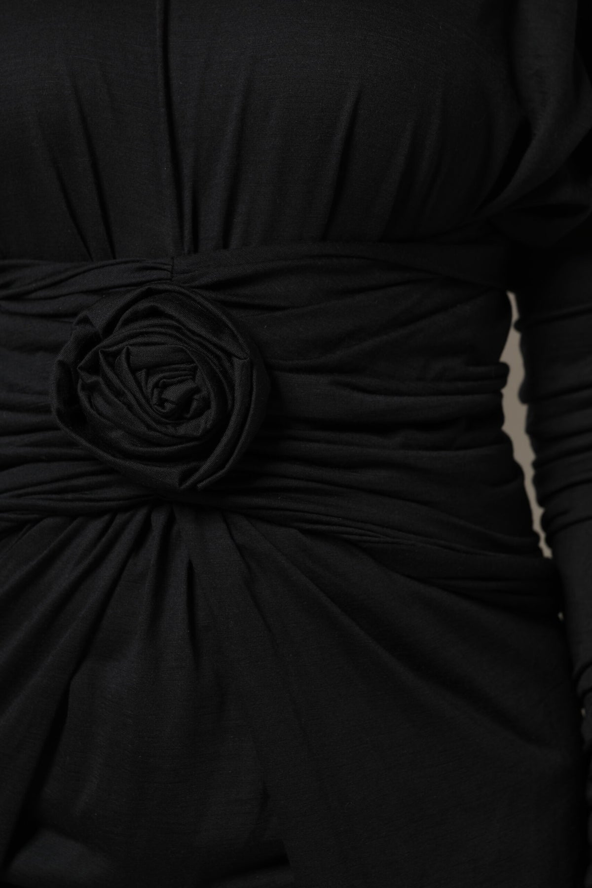 Dolce & Gabbana Black Long-Sleeve Wool Sheath Dress
