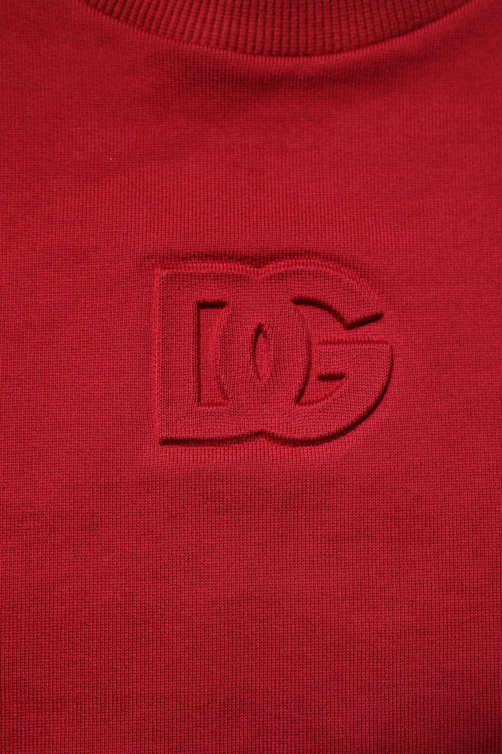 Dolce & Gabbana Roter Rundhalspullover aus Baumwolle mit Logo-Prägung