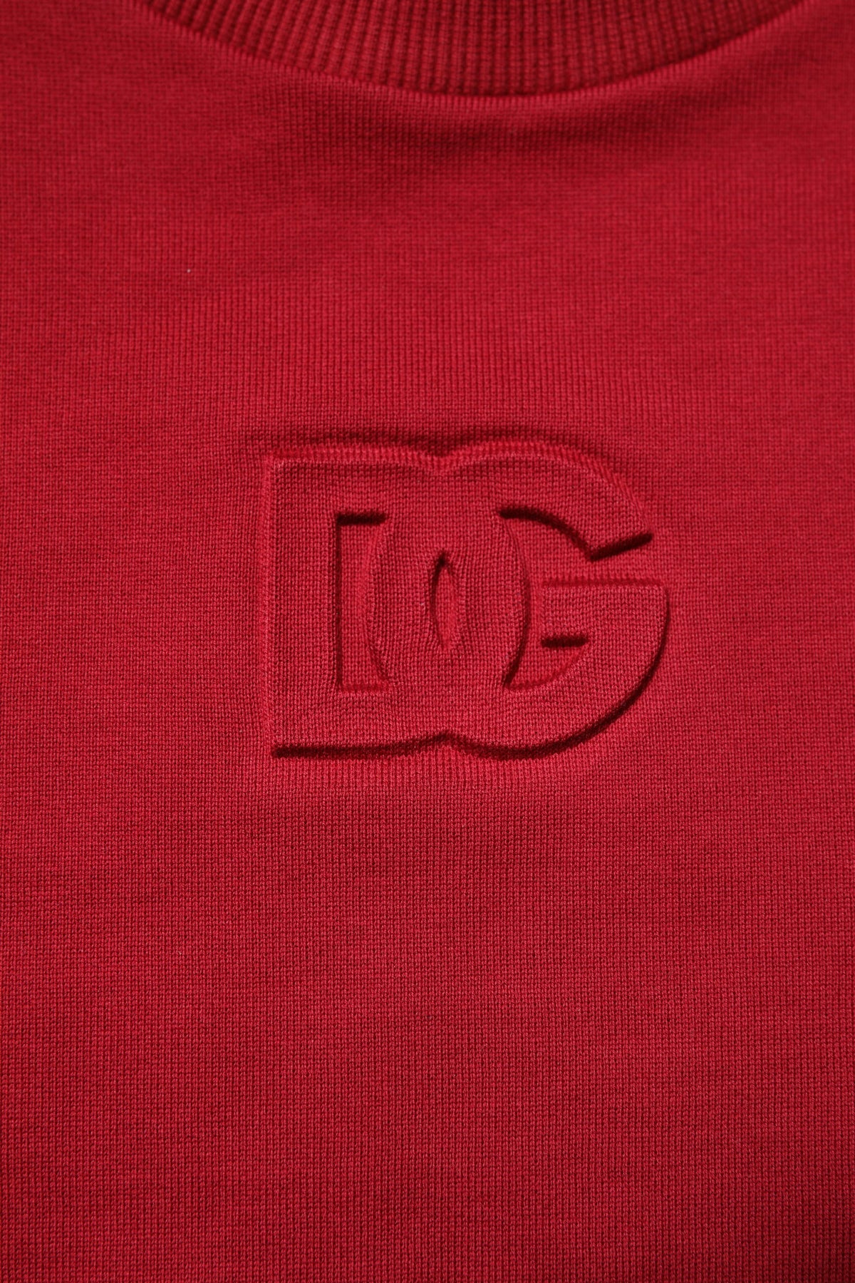 Dolce & Gabbana Red Cotton Crew-Neck Sweatshirt with Embossed Logo