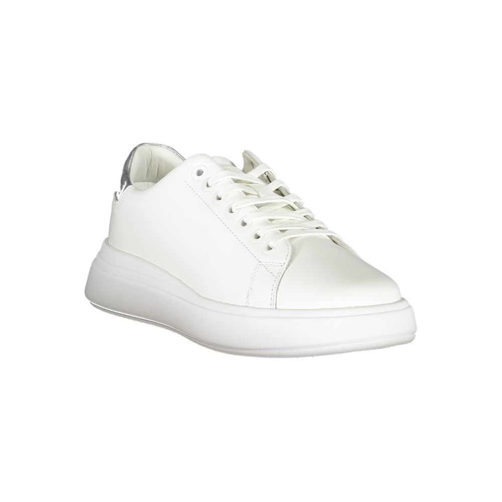 Calvin Klein Sneaker aus weißem Stoff
